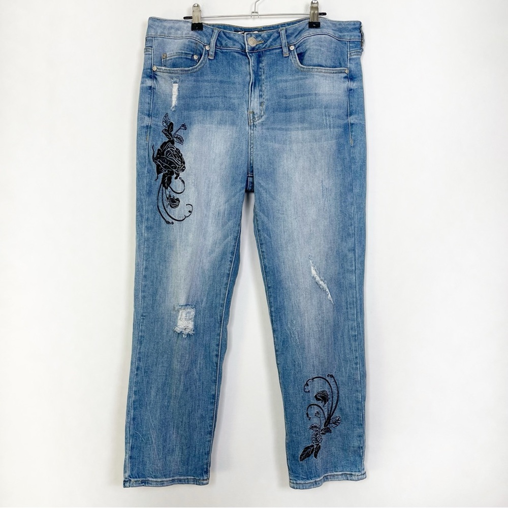 Seven7 Light Blue High‎ Rise Straight Crop Jeans with Black Embroidery Size 12